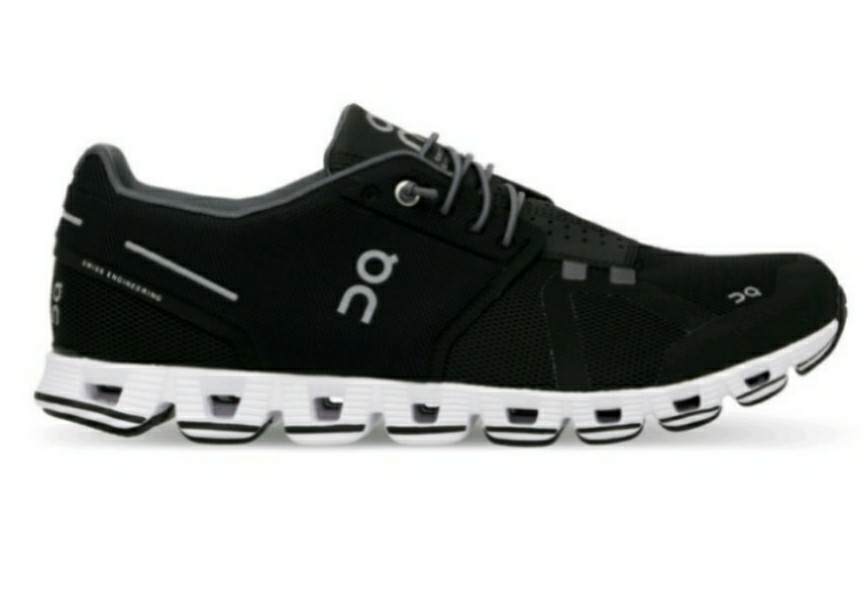 Onランニングシューズ　Cloud Black/White